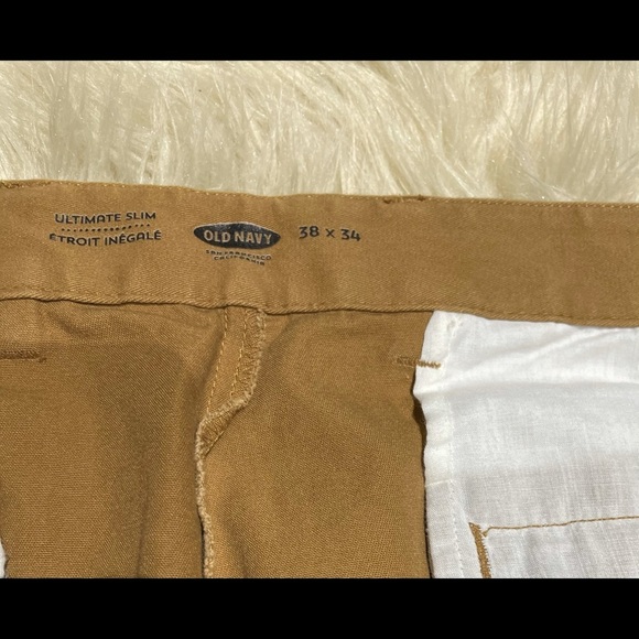 Old navy khaki pants - Picture 6 of 8